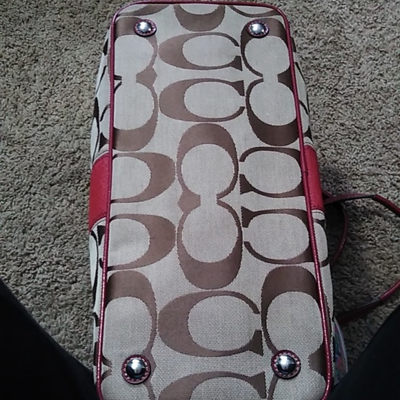 Coach Sachel - Picture 4 of 7